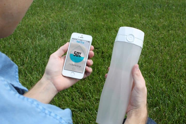 HidrateMe, une bouteille intelligente pour rester hydraté