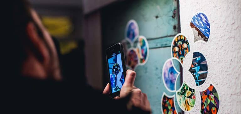 Des stickers animés via la réalité augmentée