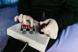 Comment le lifestyle geek s&rsquo;adapte-t-il aux tendances tech ?